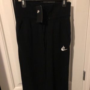 black nike sweatpants